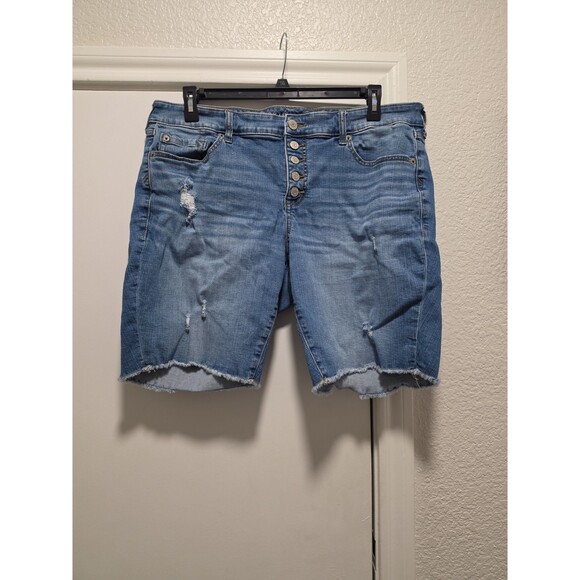 torrid Pants - Torrid Shorts Sz 18